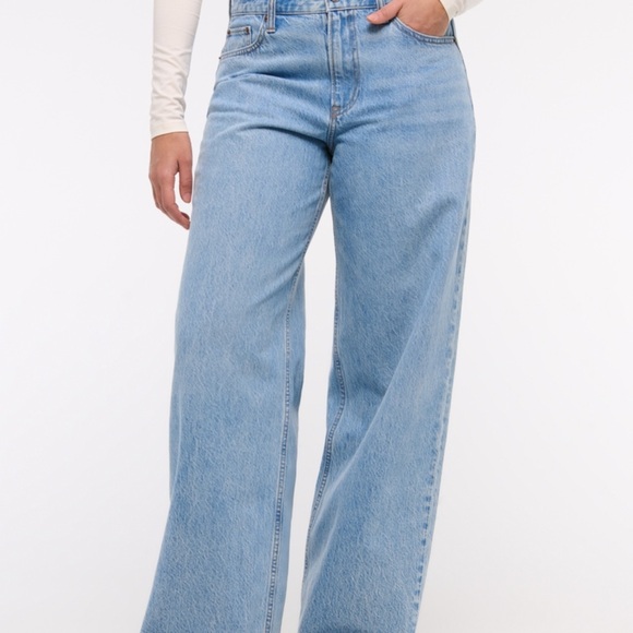 Abercrombie & Fitch Curve Love Low Rise Ultra Loose Jean size 28 Regular - Picture 1 of 7